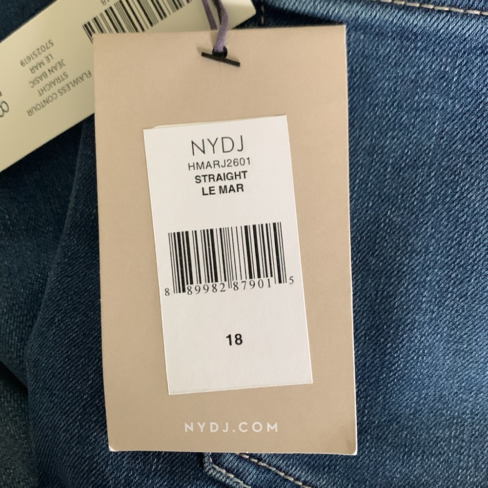 NYDJ for Chico’s Flawless Contour Straight Jean Size 18 NWT - Picture 10 of 12